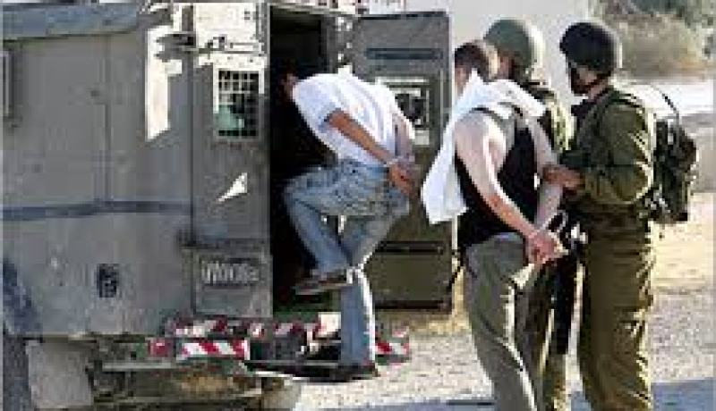 الإحتلال الإسرائيلي يعتقل 30 فلسطينيا شمال الخليل