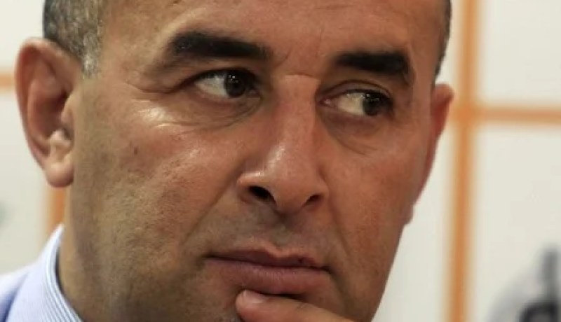 بن شيخة يؤكّد استعداده لتدريب المنتخب المغربي لكرة القدم