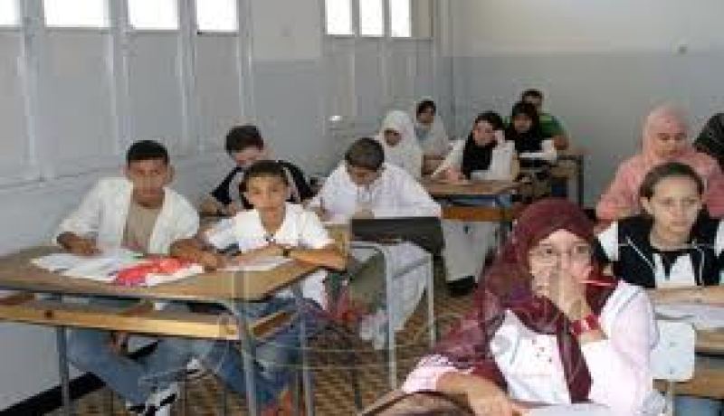 وزارة التربية تخفض الحجم الساعي للتدريس في الطور المتوسط