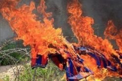 فلسطينيون يحرقون قمصان برشلونة