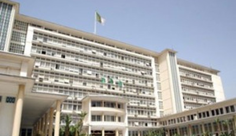 هيئات وزارية تدعو الى اعادة النظر في الضرائب و تفعيل دور الجباية في التنمية المحلية