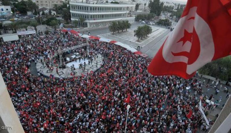 الشروع في تطبيق خارطة الطريق للخروج من الأزمة التونسية
