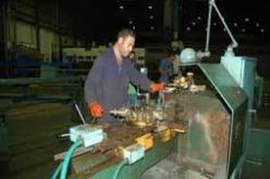 بلوصيف يكشف أن إستراتيجية الثلاثية القادمة الإسراع في دفع الجهاز الصناعي