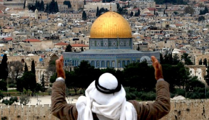 فلسطنيون يطردون نائب وزير الخارجية الإسرائيلى من الأقصى