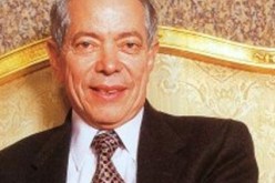 وفاة أسامة الباز المستشار السياسي للرئيس المصري الأسبق
