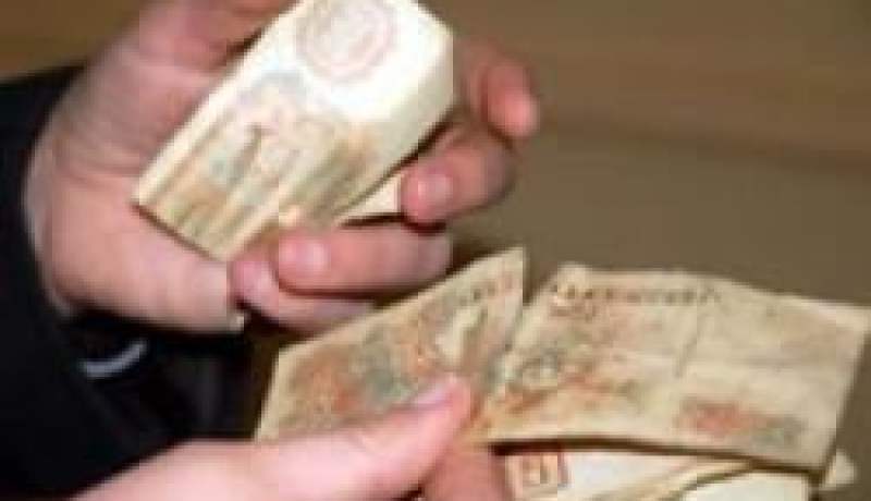 الاوراق النقدية البالية مازالت في السوق رغم قرار الوزارة