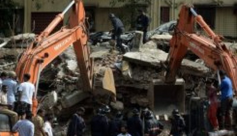 مصرع 60 شخصا في انهيار مبنى في بومباي