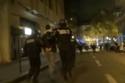 إشتباكات بين الشرطة الفرنسية و المناصرين الجزائريين