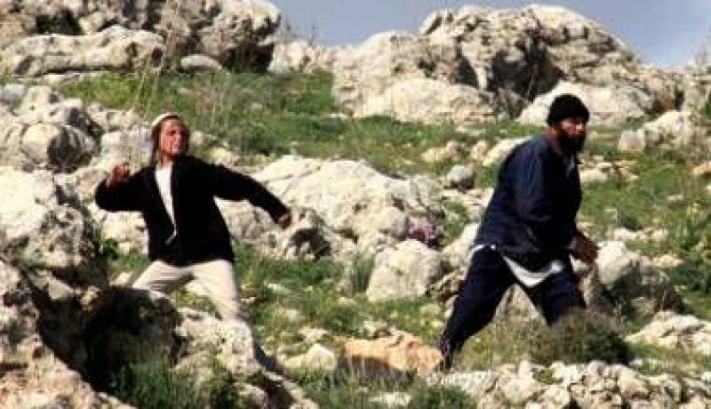 إصابة 4 فلسطينيين في اعتداء جديد للمستوطنين بنابلس