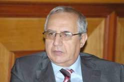 زياري يؤكد أن الجزائر تسجل تقدما ملحوظا في مجال الصحة