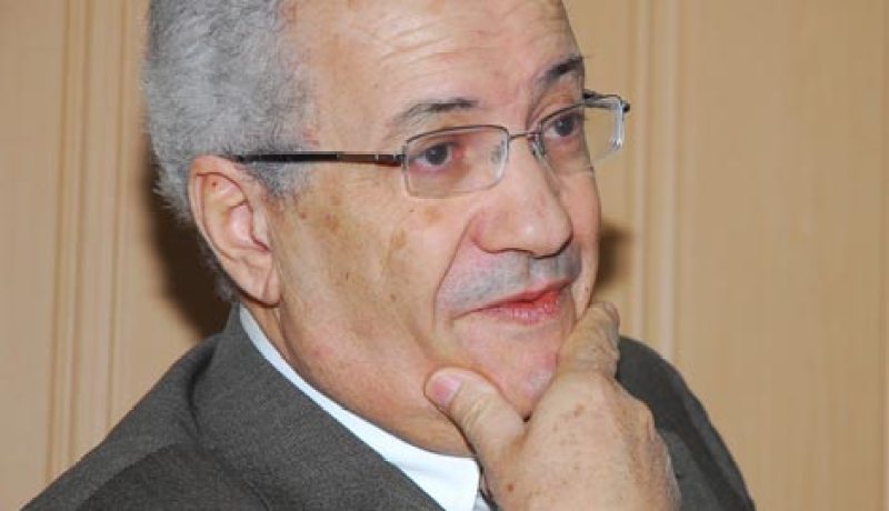 وزير الإتصال يؤكد على ضرورة تنظيم الصحفيين لأنفسهم للدفاع عن حقوقهم