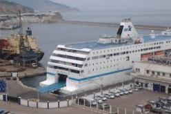 ضرورة تجسيد برنامج تطوير ميناء وهران في أقرب الآجال لتحسين استقبال الجالية