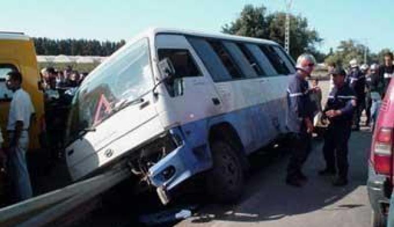 7 جرحى جراء انقلاب حافلة لنقل المسافرين بمستغانم