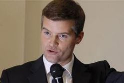 الوزير البريطاني المكلف بالهجرة اليوم في زيارة عمل للجزائر