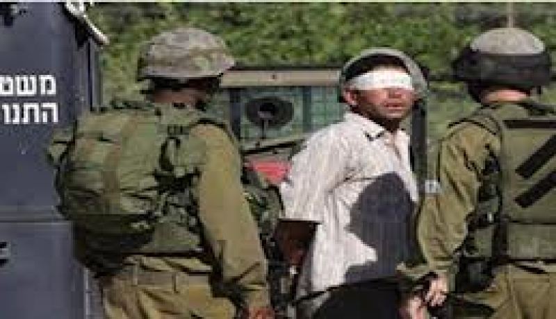 جيش الإحتلال الإسرائيلي يعتقل 8 فلسطينيين في مناطق مختلفة بالضفة الغربية
