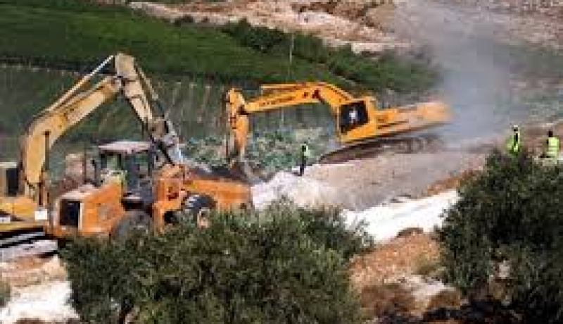جيش الإحتلال الإسرائيلي يهدم 11 منشأة تجارية بالضفة الغربية ويعلنها منطقة عسكرية