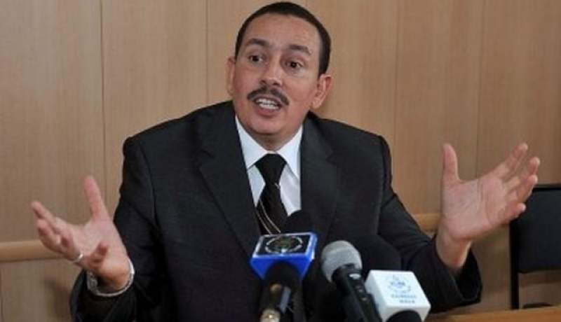 ساحلي يؤكد على سلامة الجزائريين بمصر