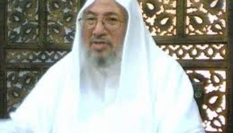 القرضاوي يصف عسكر مصر بالقتلة و الإرهابيون