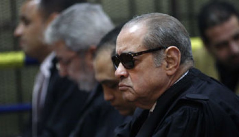 محامي حسني مبارك يرفض حضور المحامين الكويتيين للدفاع عن مبارك