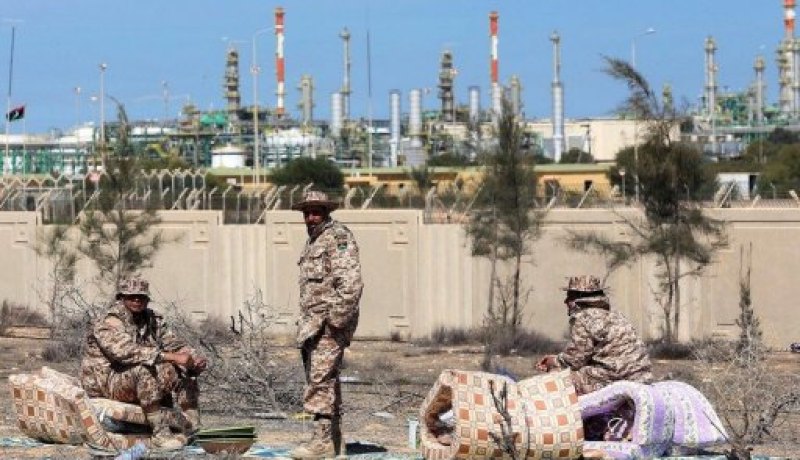 متظاهرون يمنعون الوصول الى مواقع نفطية في ليبيا