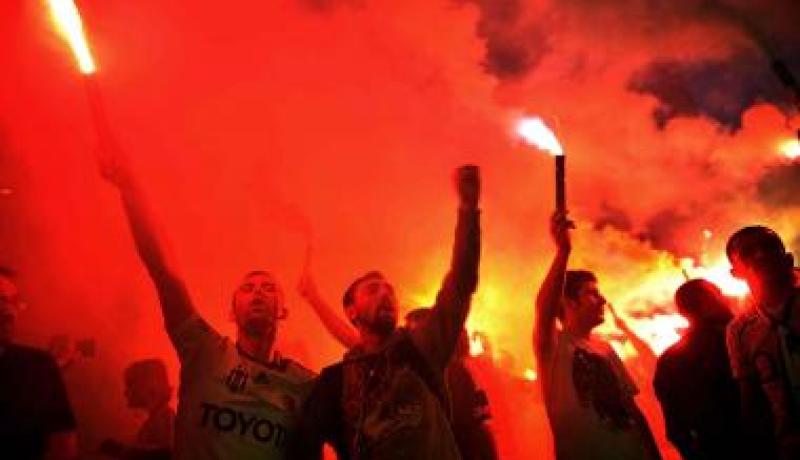 الاف المتظاهرين مجددا في ساحة تقسيم في اسطنبول