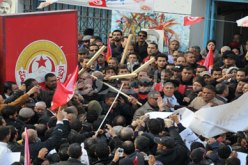 الاتحاد العام التونسي للشغل يدعو الى التظاهر لاسقاط حكومة “النهضة”