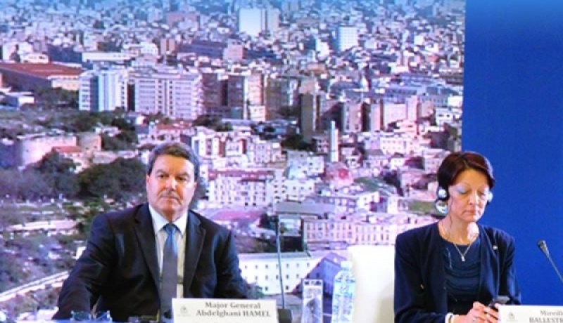 اللواء هامل يستعرض تجربة الجزائر في كولومبيا