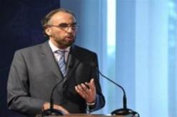 الأستاذ مصطفى شريف يتسلم جائزة السلام 2013 من المؤسسة الايطالية دوتشي