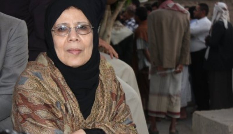وزيرة يمنية تضرب عن الطعام تضامنا مع معتقلين