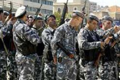 سفارة السعودية لدى لبنان تتسلم سعوديا بعد تحريره من خاطفيه