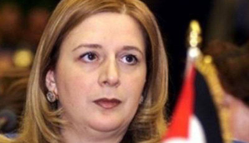 ارملة عرفات منزعجة من التناقضات بين الخبراء