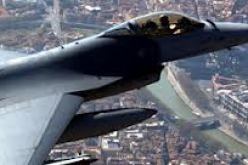 مقاتلات تخترق حاجز الصوت فوق القاهرة والجيش يؤكد حياده