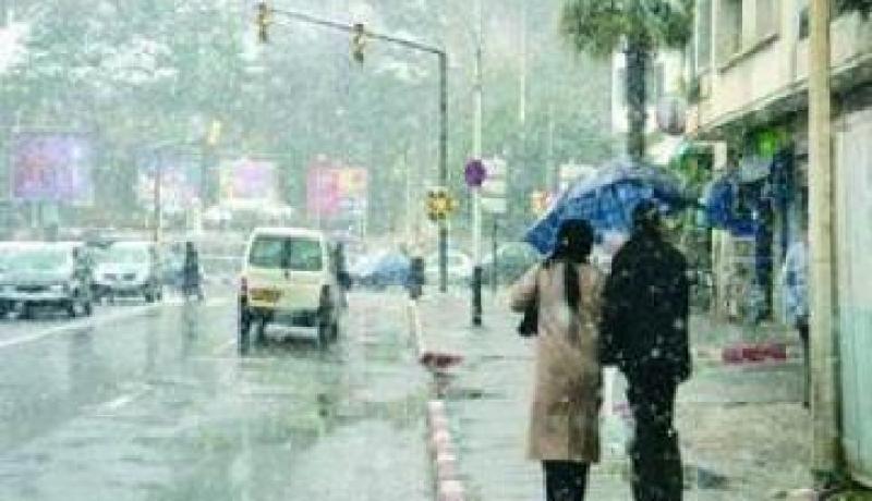 أمطار رعدية مرفوقة ببرد في عدة ولايات من الوسط و الشرق إلى غاية يوم الثلاثاء