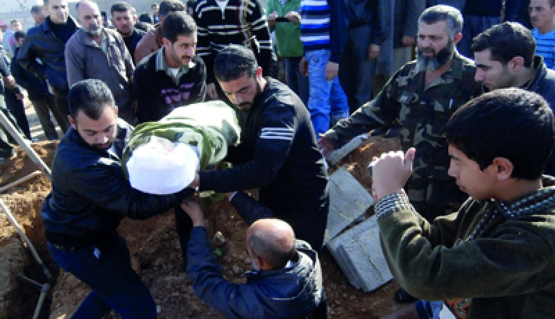 مقتل 39 شخصا في غارات جوية على مدينة الرقة السورية