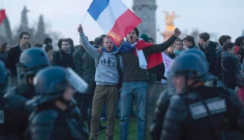 المثليون بفرنسا يحتفلون بقانون حقهم في الزواج