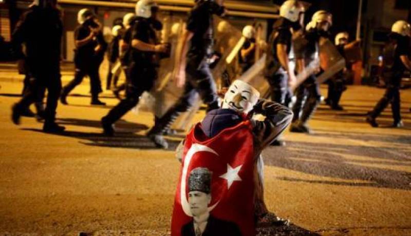 السلطات التركية تخلي سبيل 43 شخصاً على خلفية أحداث تقسيم