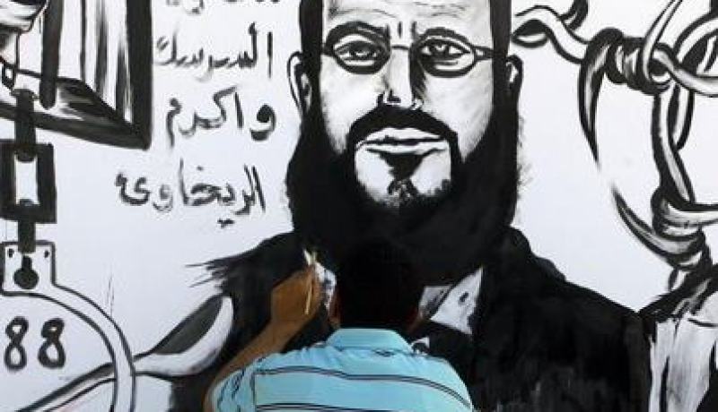 الاحتلال يفرج عن أسير فلسطيني أضرب 100 يوم عن الطعام