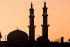 شابة هولندية تحقق حلمها وترفع الأذان في برنامج ترفيهي