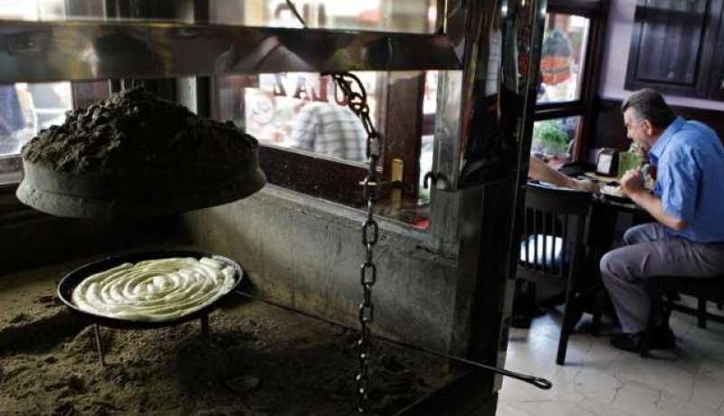 البوسنة تستعد لاستقبال رمضان بموائد مجانية