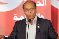 “النهضة” وحلفاؤها متمسكون بـ”حكومة سياسية”