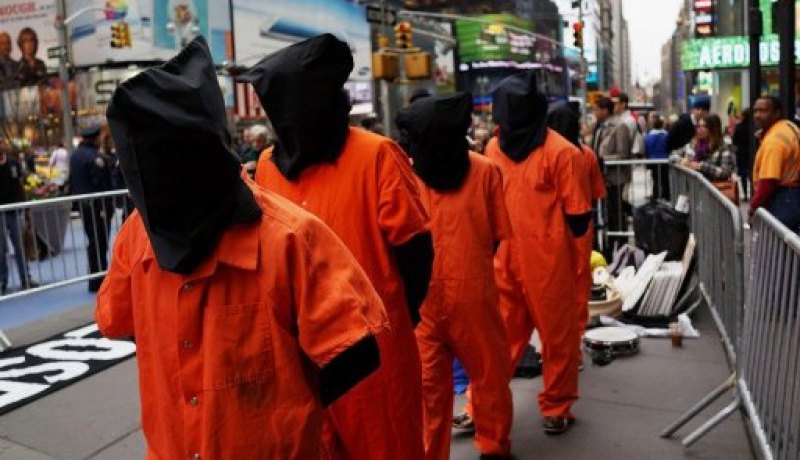 اكثر من نصف المعتقلين في غوانتانامو ينفذون اضرابا عن الطعام