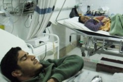 نقل 3 أسرى للمستشفى بعد تدهور حالتهم الصحية