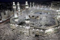 بدء توثيق عقود الحجاج بالمدينة استعدادا لاستقبال أول الأفواج 25 ذى الحجة