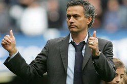 مورينيو يتحدث عن جاهزية ألونسو وبنزيما ويهاجم برشلونة