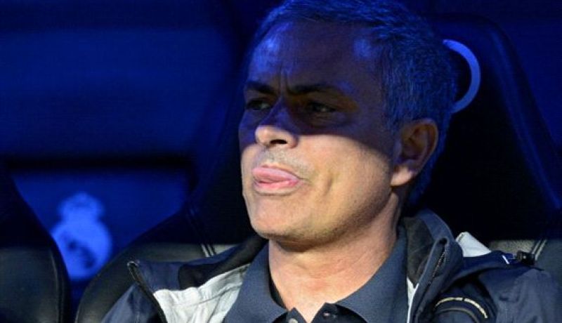 مورينيو يتحاشى التعليق على موقف بيبي بعد اصابة المدافع الفرنسي رافائيل