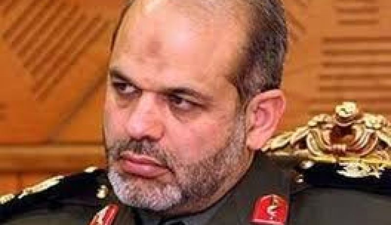 وزير الدفاع الإيراني: سيتم الكشف عن طائرة حربية جديدة