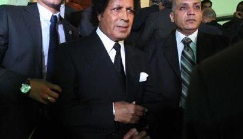 مثول احمد قذاف الدم ابن عم القذافي امام محكمة مصرية