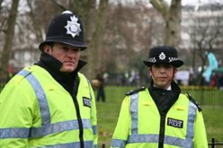 توقيف شخص حاول اقتحام قصر باكنغهام حاملا سكينا