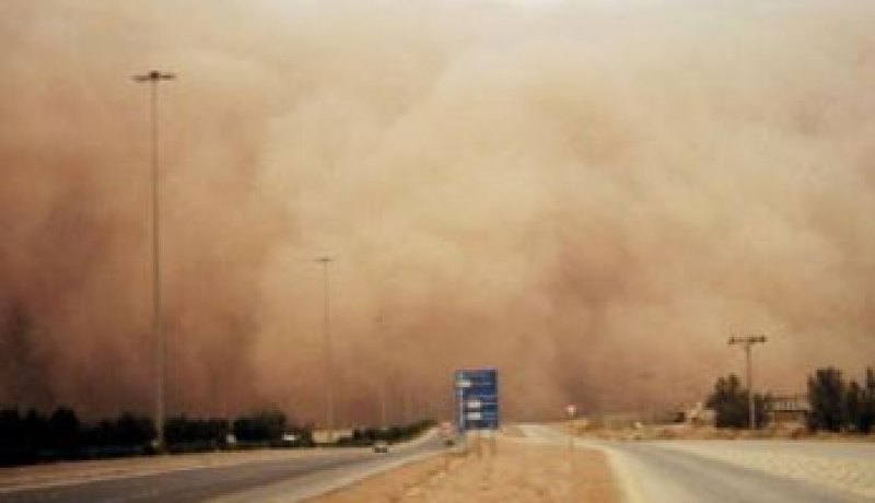 ارتفاع حصيلة قتلى العاصفة التى ضربت أوروبا إلى 13 شخصًا