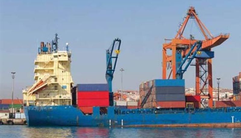 اليونان تصادر سفينة أسلحة لسوريا